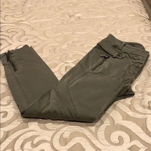 NWOT Green Cargo Pants!!